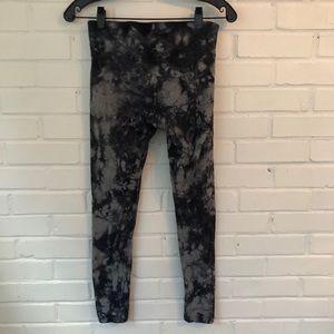 Calvin Klein tie-dye leggings